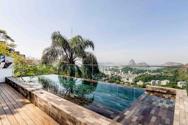 Magnifique villa avec piscine vue mer.
