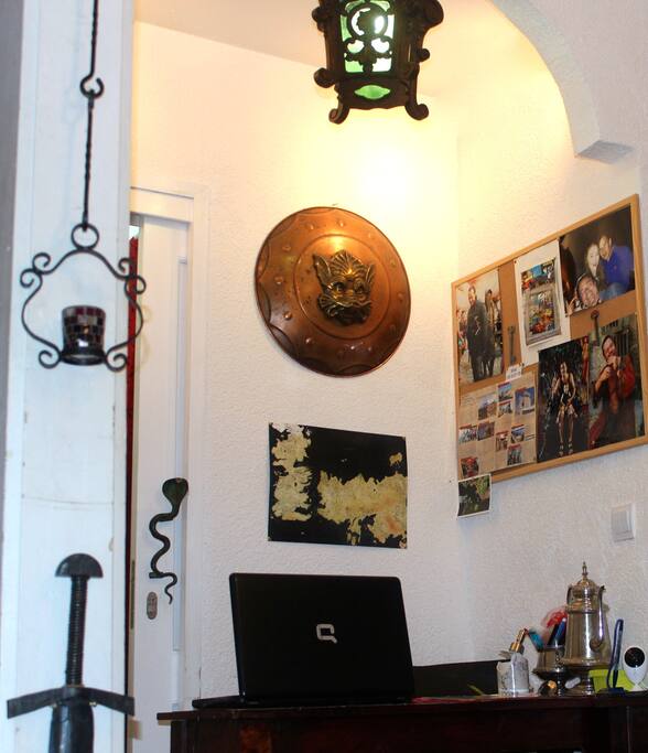reception with Game of Thrones decorations and pics of owner/actor and the stars he worked with