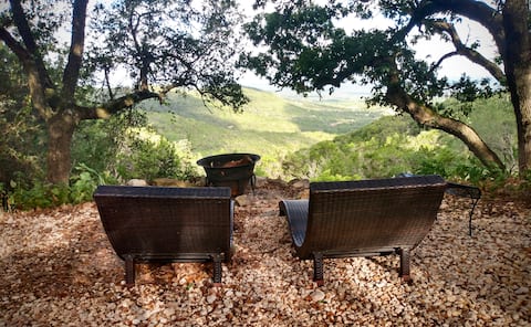 Glamping w/Hilltop views, hot tub, outdoor shower!