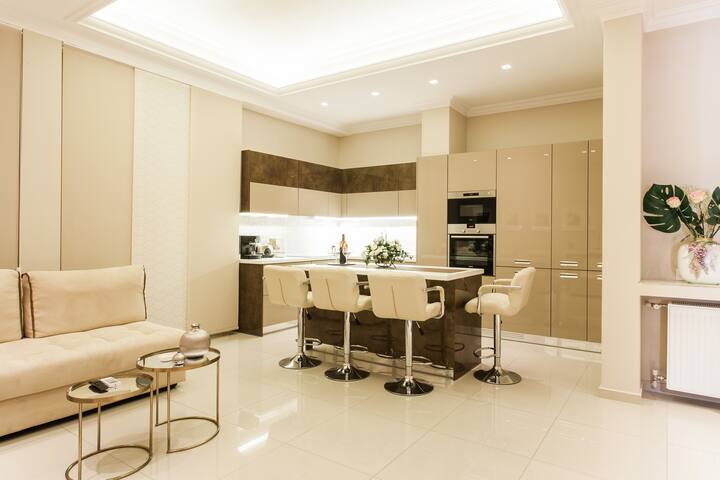 Athenian Rose: Elegant apartment in Central Athens gallery image 5