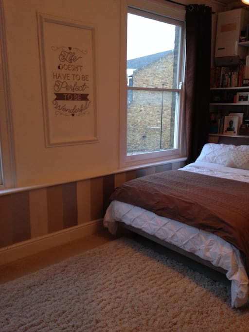 Spacious room. Clean and comfortable.