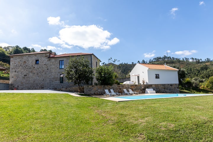Cicada Village - Stone+Private House