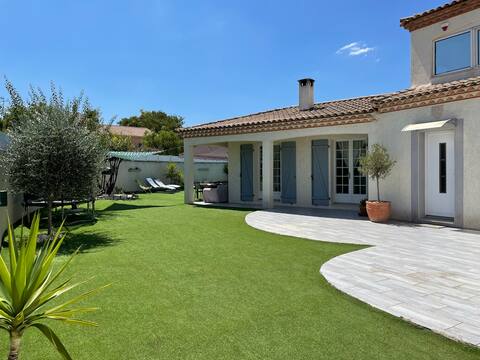 Beautiful villa with swimming pool