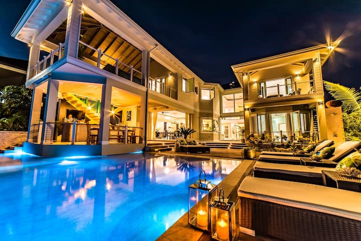 Beachfront 5br Lux Villa Infinity Pool Ocean Views - Montego Bay