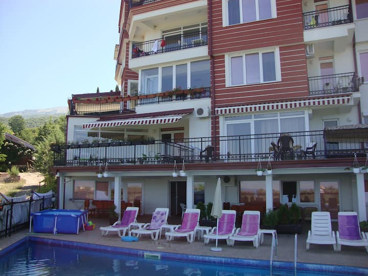 Villa Marta 2, Boul. Naum Ohridski 2g, 6000 Ohrid