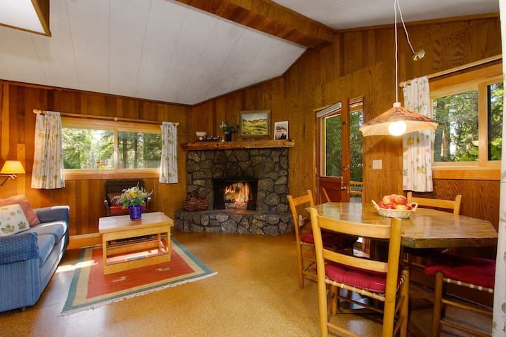 Airbnb Suttle Lake Vacation Rentals Places To Stay