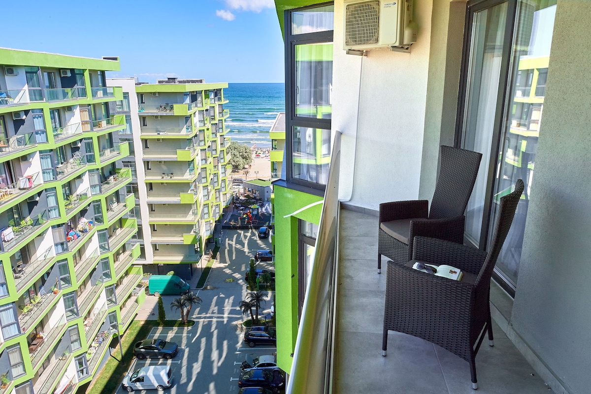 Aqua Vista Mimosa Luxury Alezzi Beach Resort — Apartment — vacation rental at Alezzi Beach Resort, Mamaia Nord, Constanța, Romania — main property photo | Aqua Vista Rentals