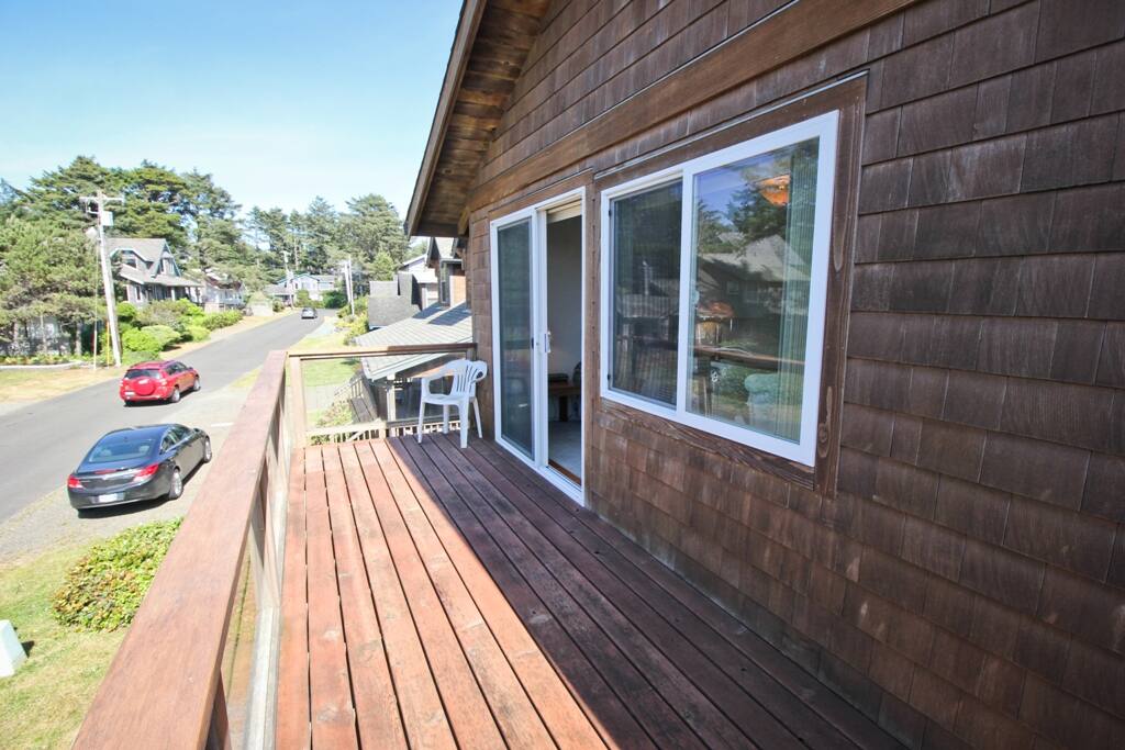 Upper level deck with ocean views