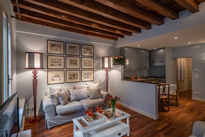 Ca’ Belle Arti Apartment gallery image 5