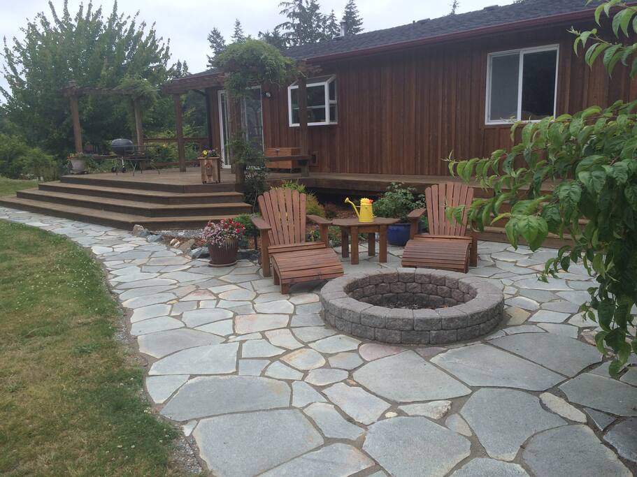 Outdoor Fire Pit