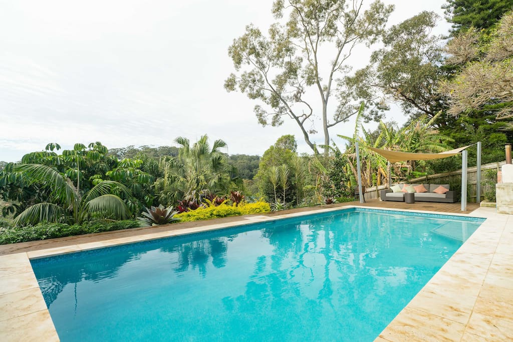 10 metre saltwater pool