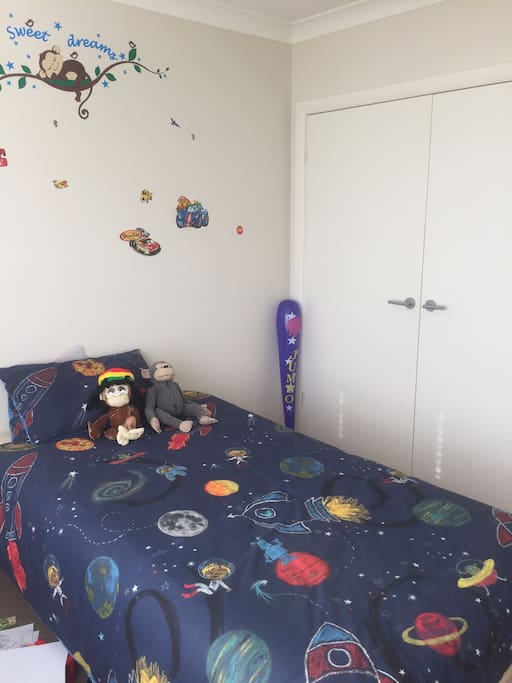 Single bedroom
