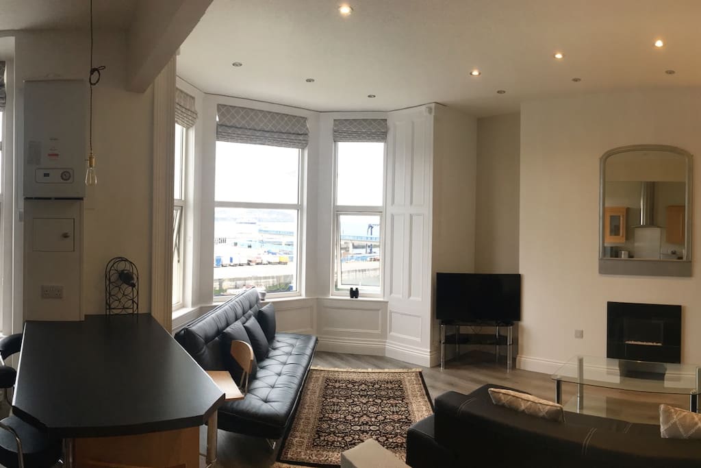 2 sofa beds in the lounge
