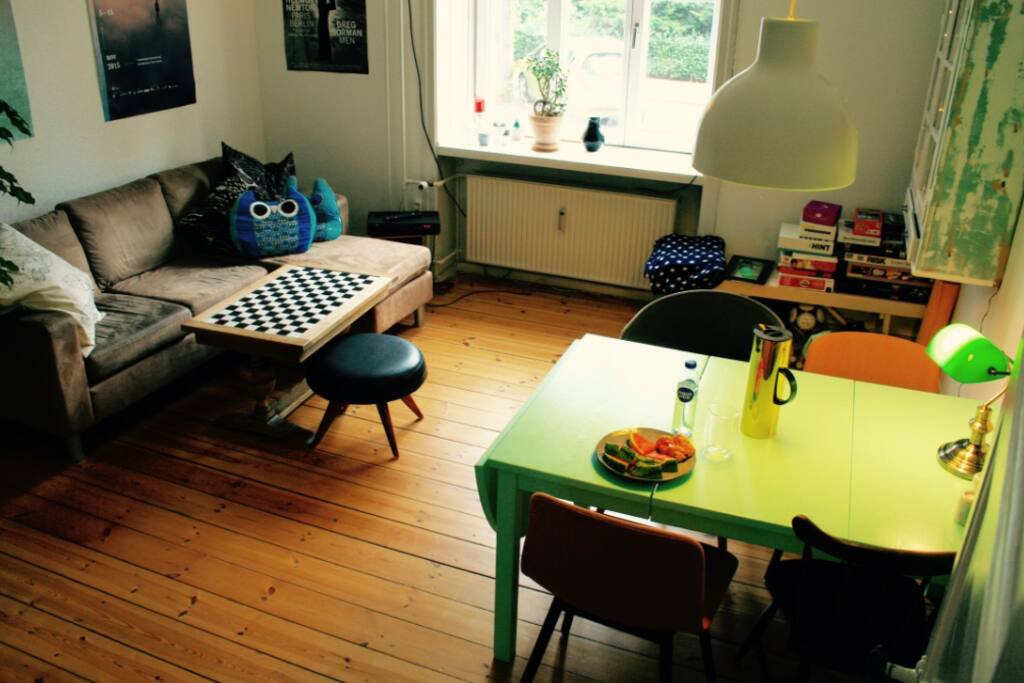 Livingroom. Notice the couch which is the extra bed. The size is 180 cm and it can not unfolled