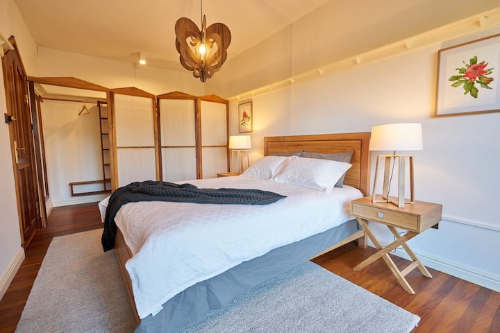 Основна спалня и дресинг