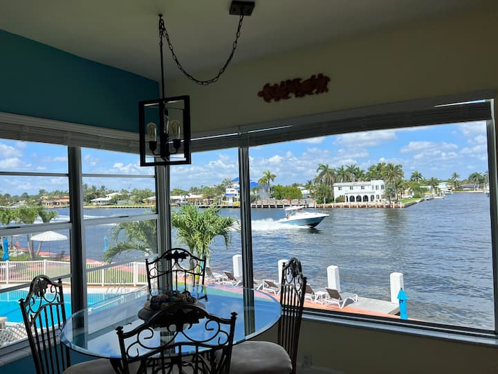 Waterfront Condo ON the Intracoastal. Great views!