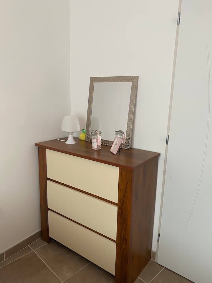 საძინებელი 2