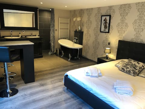 Le Patio Zen - Chambre Baroque (accès indépendant)