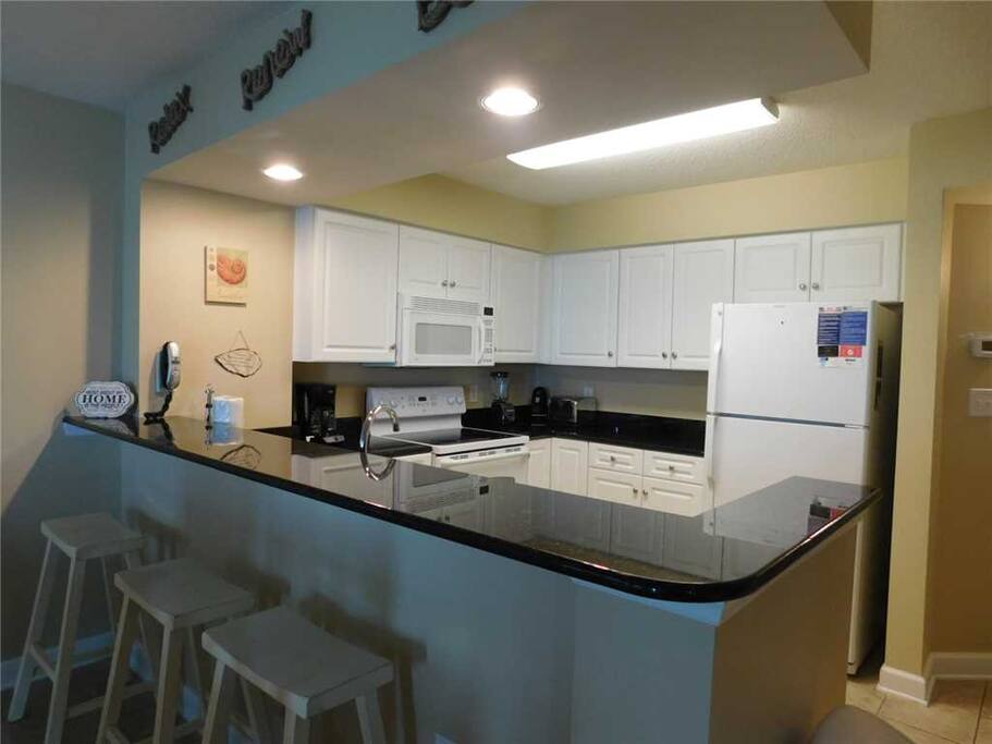 Furniture,Dining Table,Table,Chair,Room