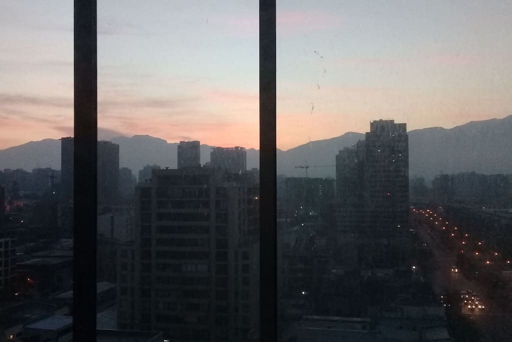 Vista al amanecer desde la habitacion principal.