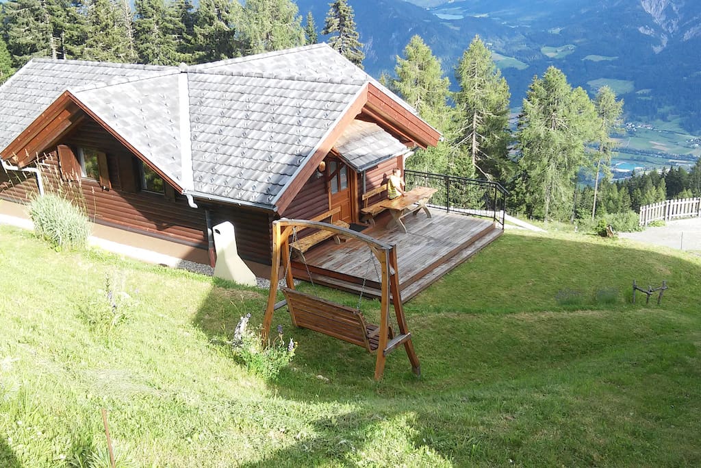 Gemütliche Gartenschaukel