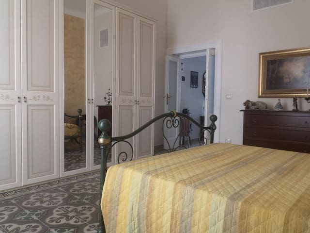 listing_image