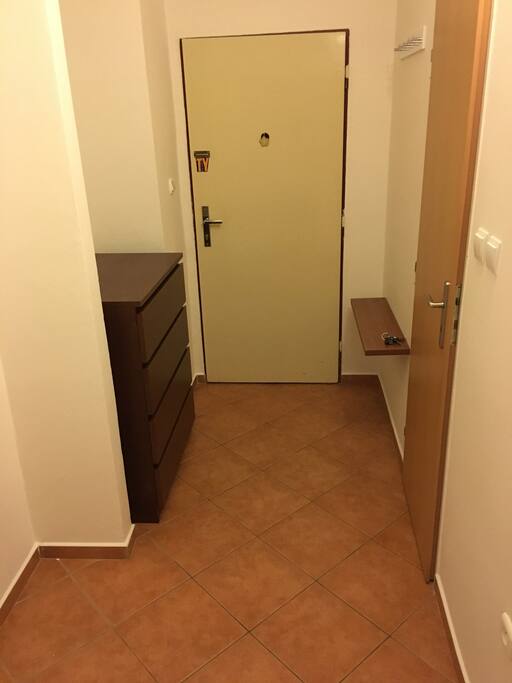 Hall / Chodba