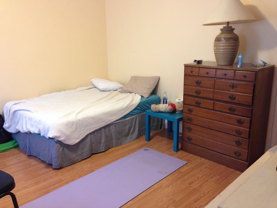 Room no 3 full size bed