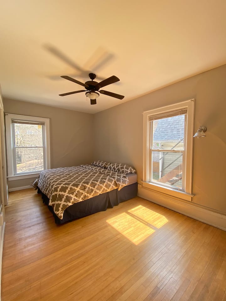 Milwaukee Vacation Rentals Apartment and Cottage Rentals Airbnb