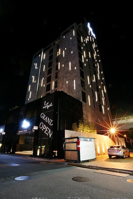 홈페이지 참조 leedesignhotel.com