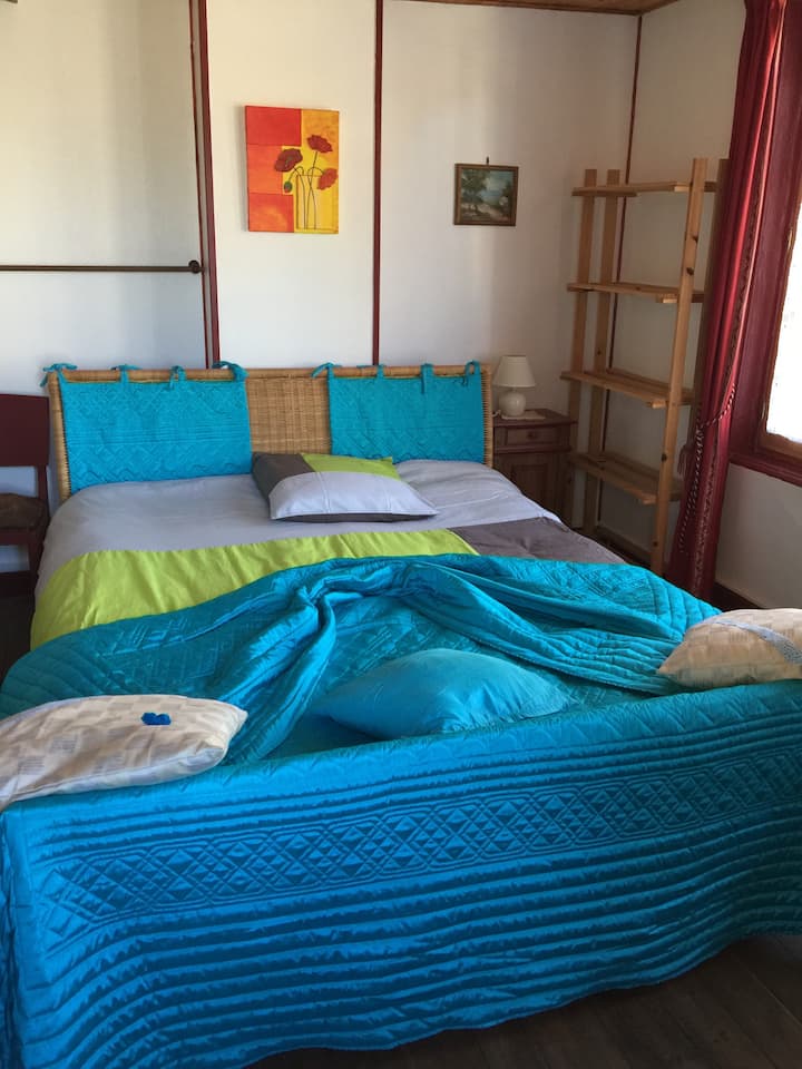 საწოლი 193 × 203 სმ (160 × 203 სმ)