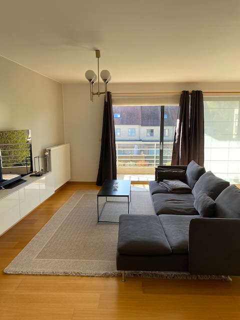 Brussels city - NATO/Airport: Apartment & Parking