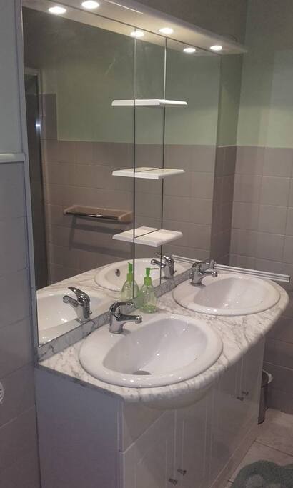 salle d'eau RDC