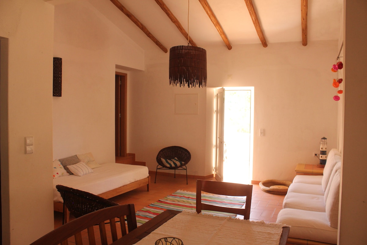 غرفة النوم 2