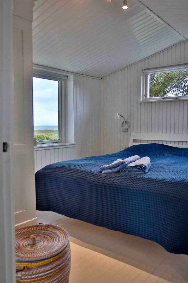 غرفة النوم 1 - سرير بحجم كينغ/أسرّة قابلة للتعديل 2 × (90 × 200)