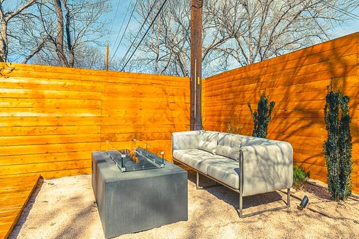 Stylish, luxury home with heated pool and fire pit gallery image 3