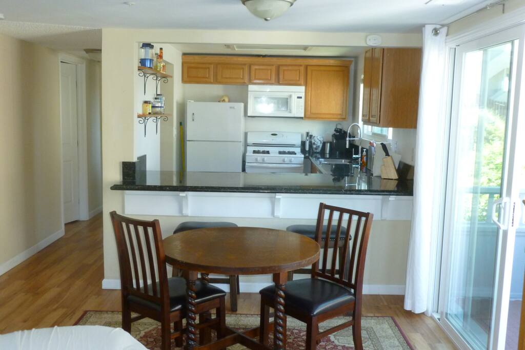 Kitchen and dining area.