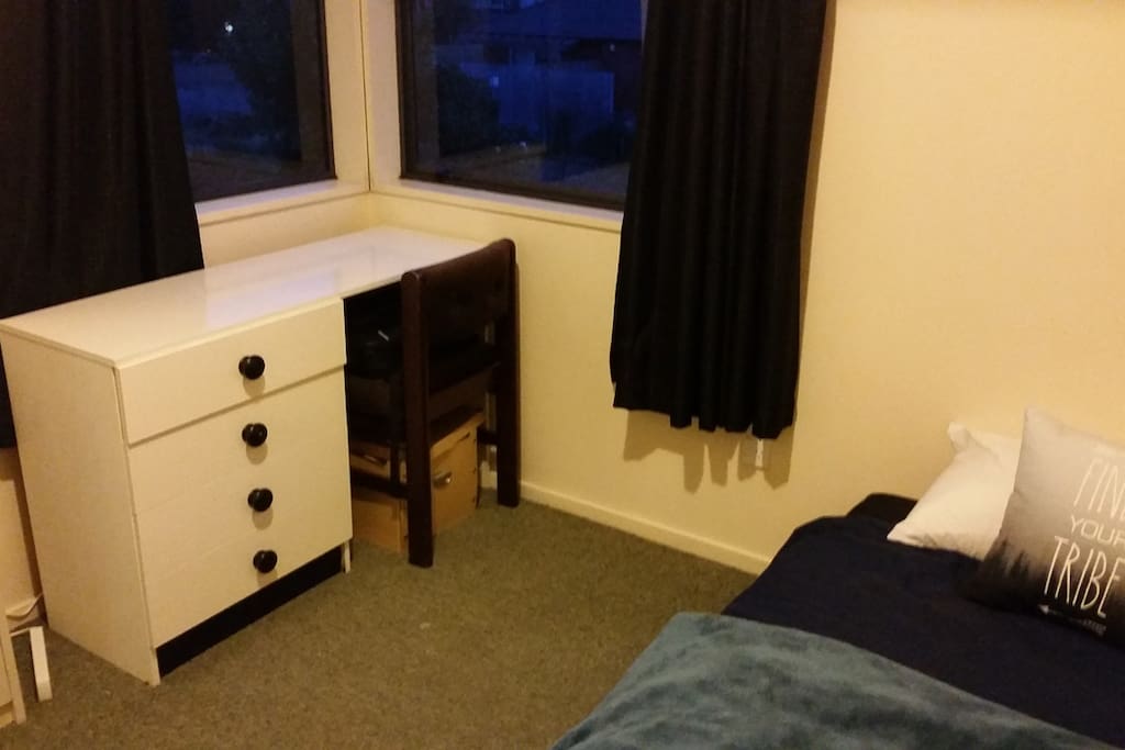 Desk available for use. Free wifi