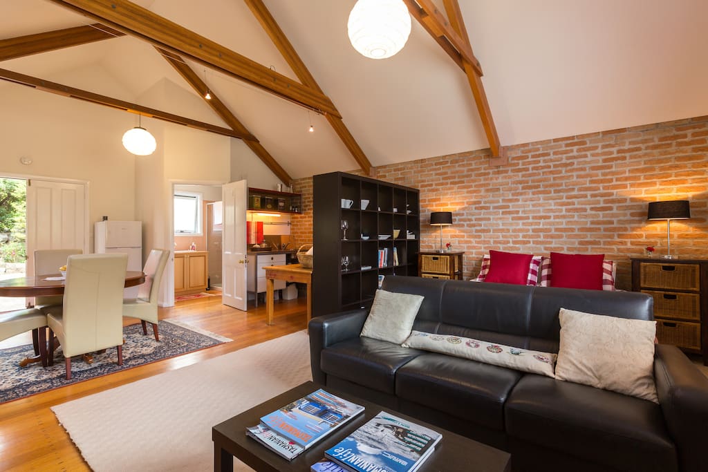 Lofty ceilings.