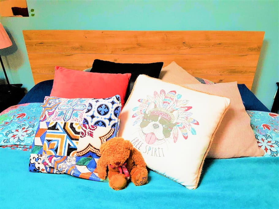 Your private bedroom for 2 at Cindy's Home