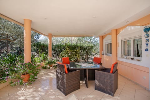 Apartment in Kalivia near Athens Airport & beaches