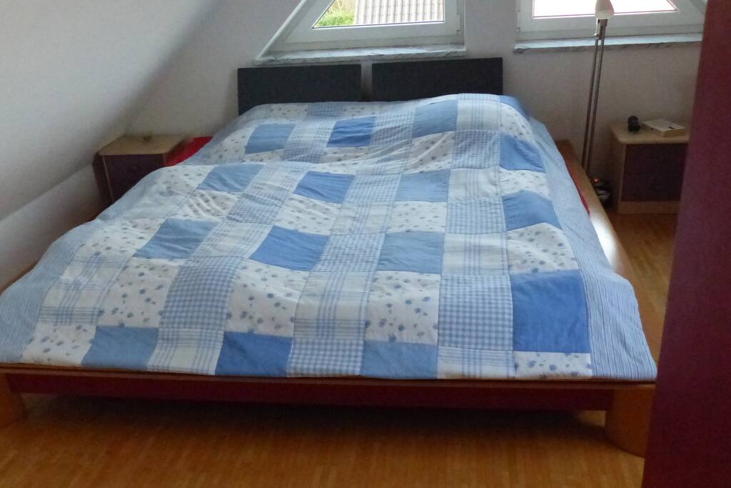 Room 2nd floor Queen size bed