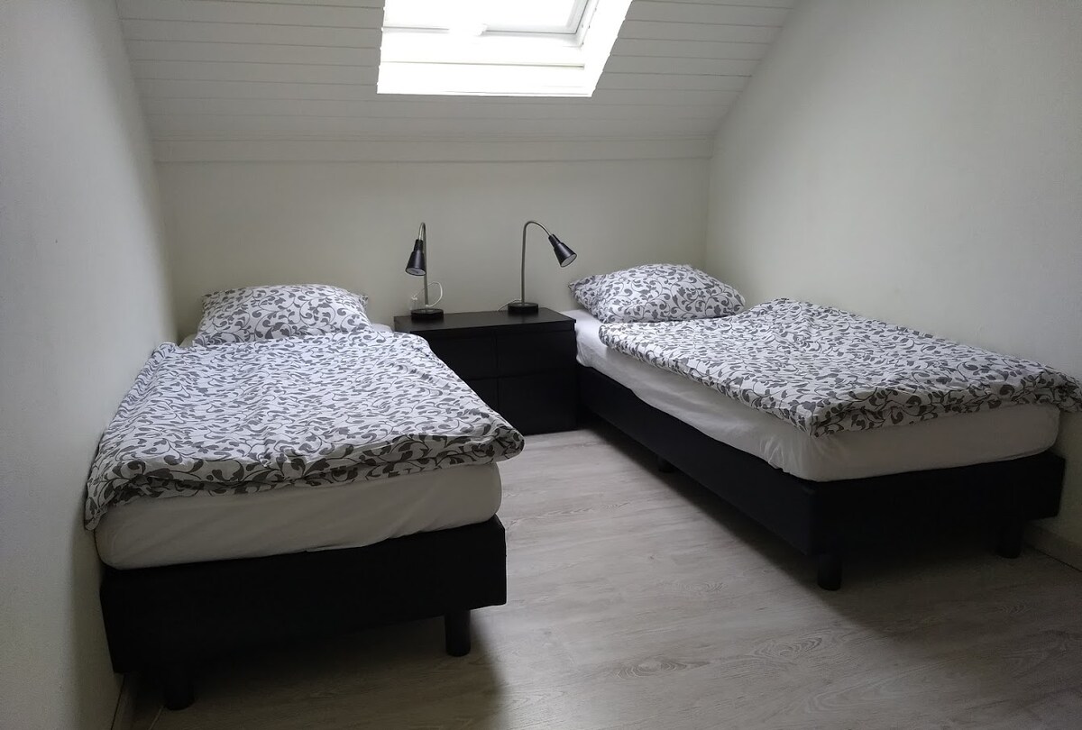 Chumba cha kulala 3, ambapo kitanda cha kambi pia kinaweza kuwekwa badala ya kitanda cha 2.