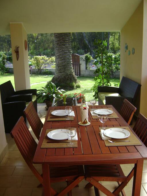 Patio con tavolo per 6 persone