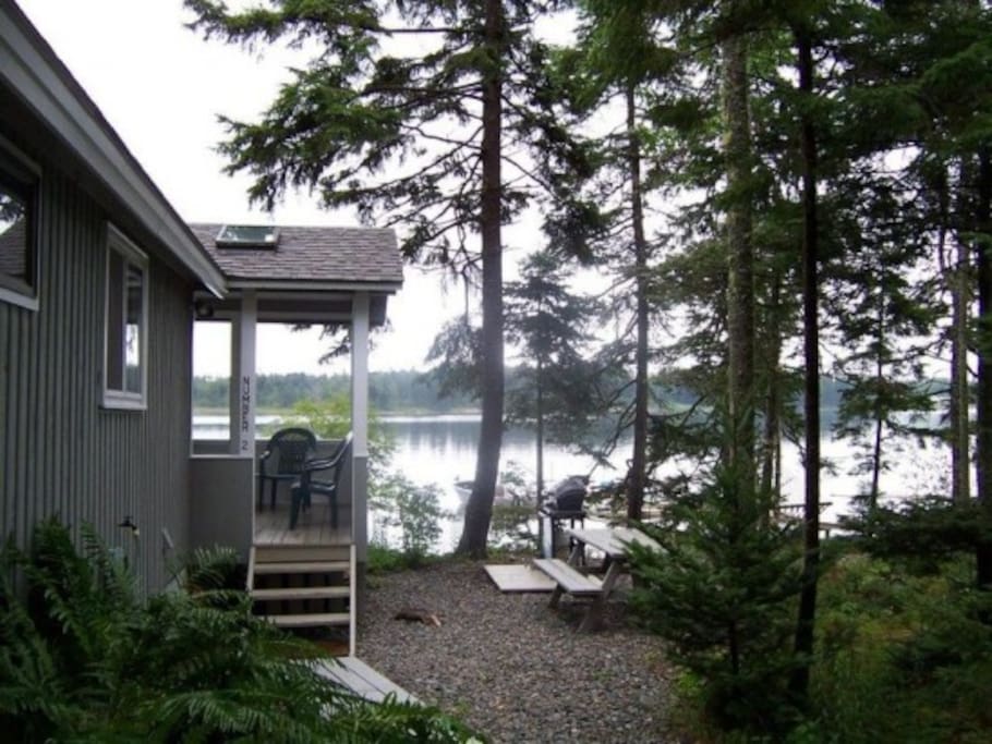 Peaceful setting on the Tidal Bay of Bass Harbor