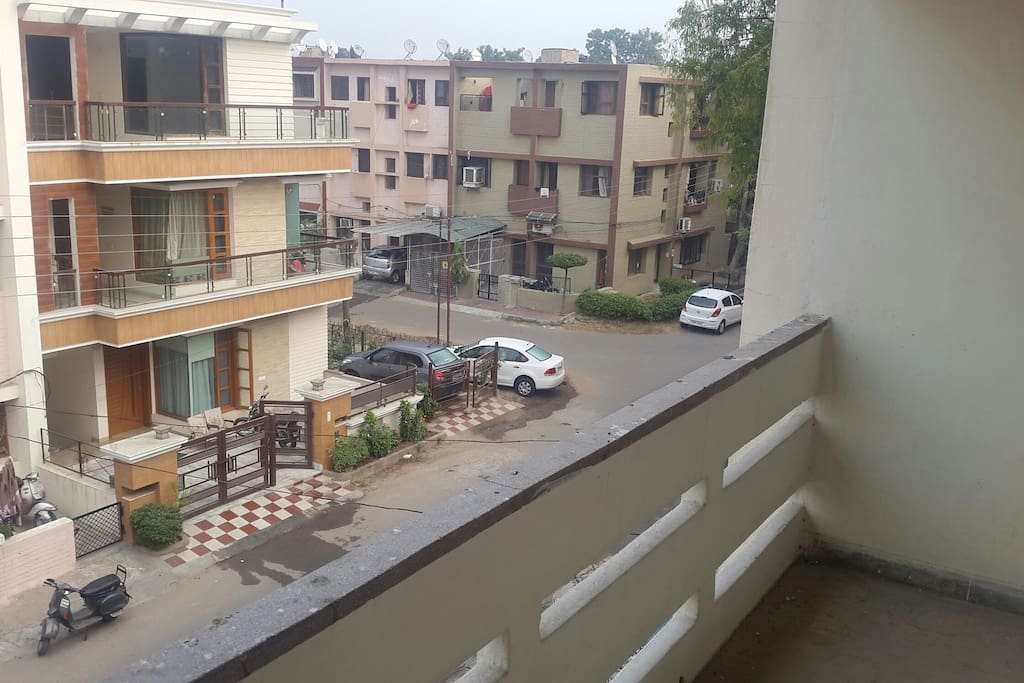 Balcony with room 1