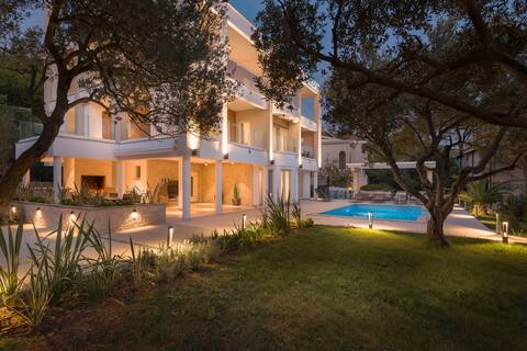 Villa 01 - Apartment 2 (2+2, 1. Floor)