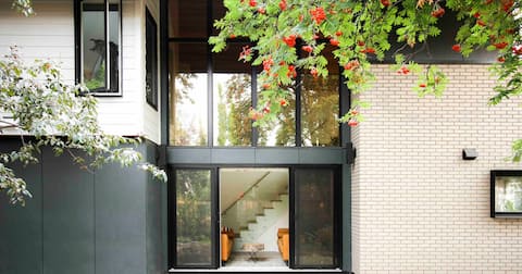 Popular Airbnb listing: Bowling Lane House BL282210 in Crescent Heights
