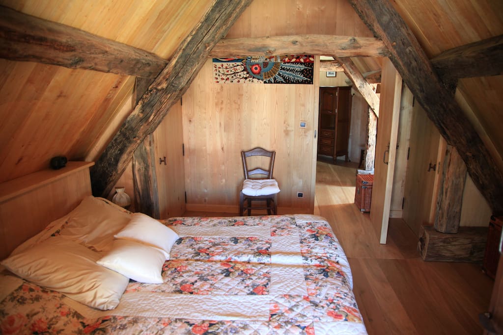 Chambre avec lit modulable