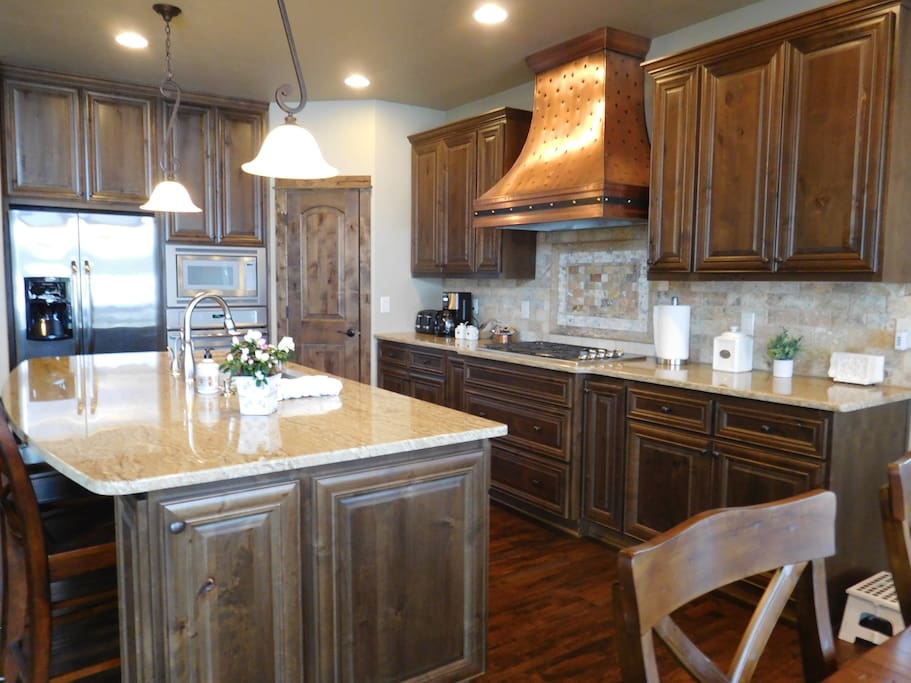 Fully equipped kitchen with service for 12